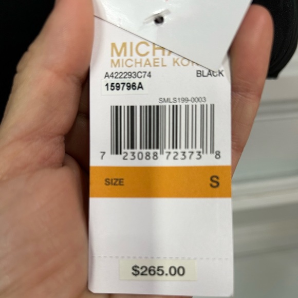 Micheal Kors women’s winter jacket. - Picture 6 of 7